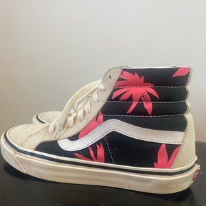 Mens Hot Pink Palm Tree Vans 9.5 Very good condition